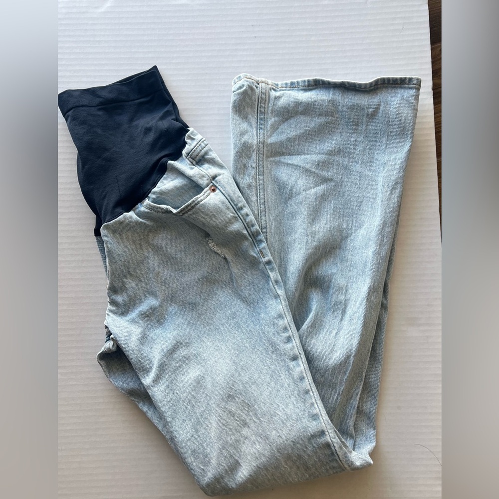 Old navy maternity full panel flare jeans